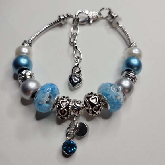 NWT Pandora Style Charm Bracelet Winter Wonderland Blue, Snowflake, Premium S/M - Picture 2 of 7